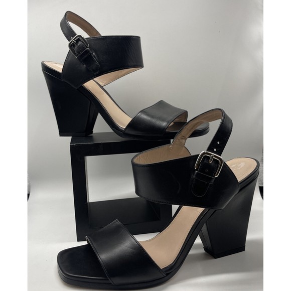 Stuart Weitzman Partilow Black Leather Sandal Sz 8 Wide - Picture 1 of 10